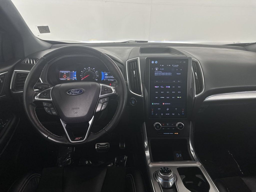 2024 Ford Edge ST 21