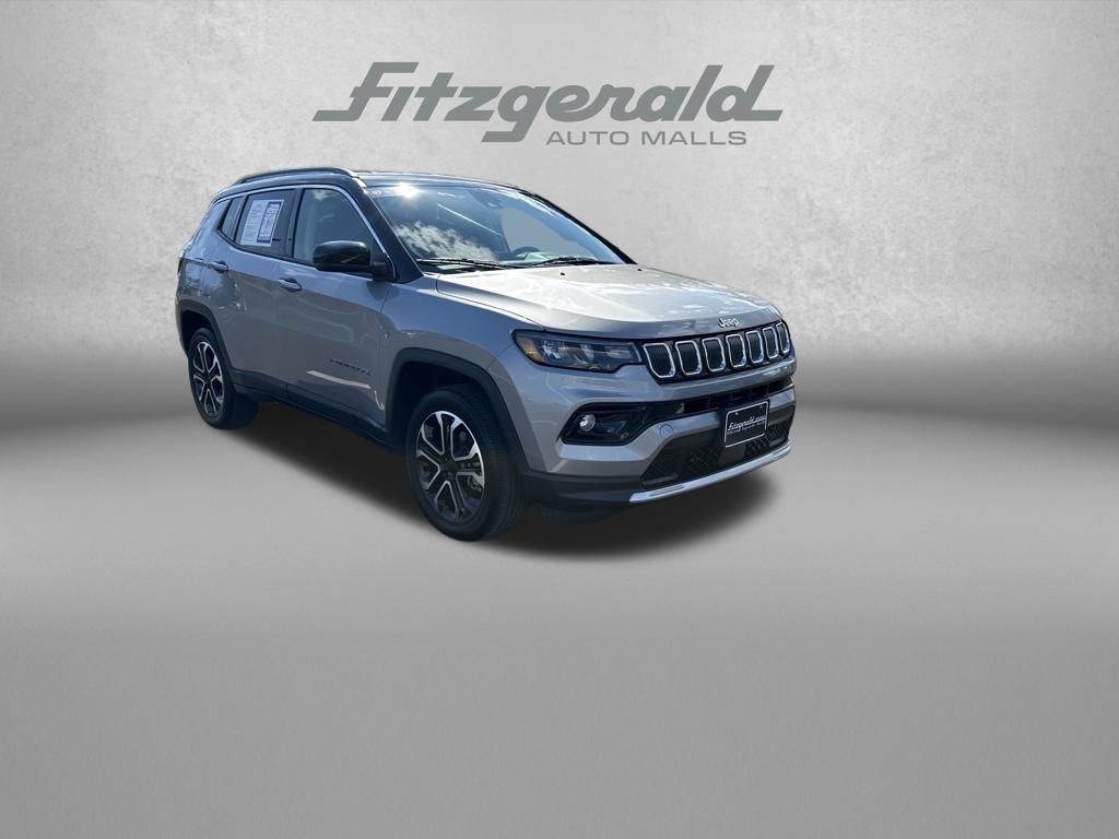 Billet Silver Metallic Clearcoat 2022 Jeep Compass Limited 4WD SUV / Crossover Four-Wheel Drive 9-Speed Automatic