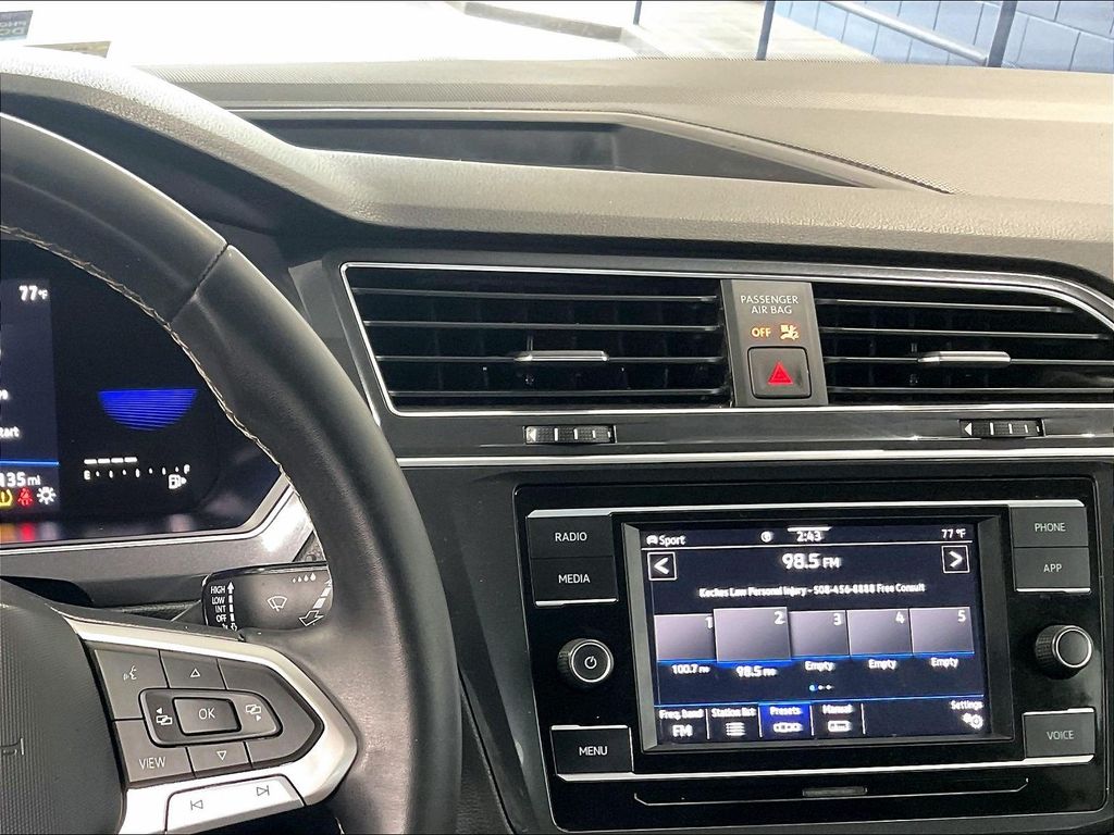 2023 Volkswagen Tiguan — photo 19