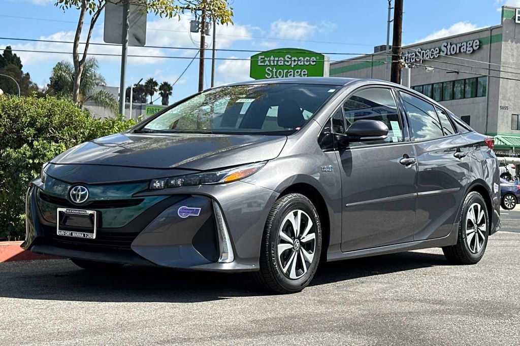 2018 Toyota Prius Prime Plus 10