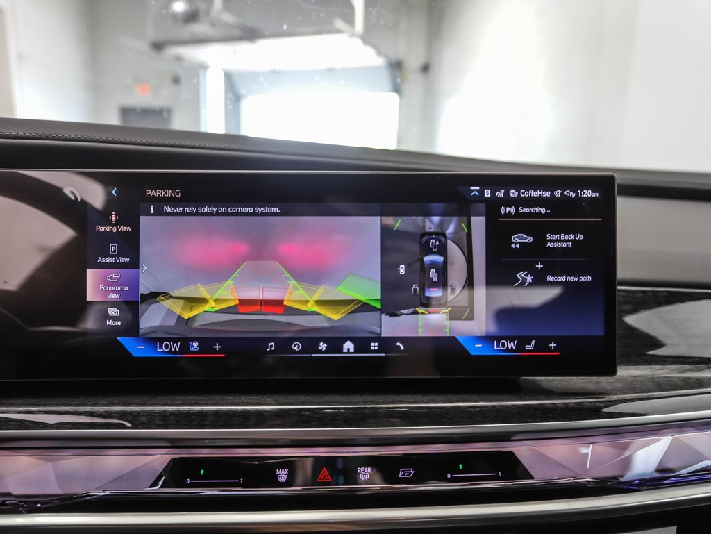 Thumbnail: 2025 BMW i7 - 19