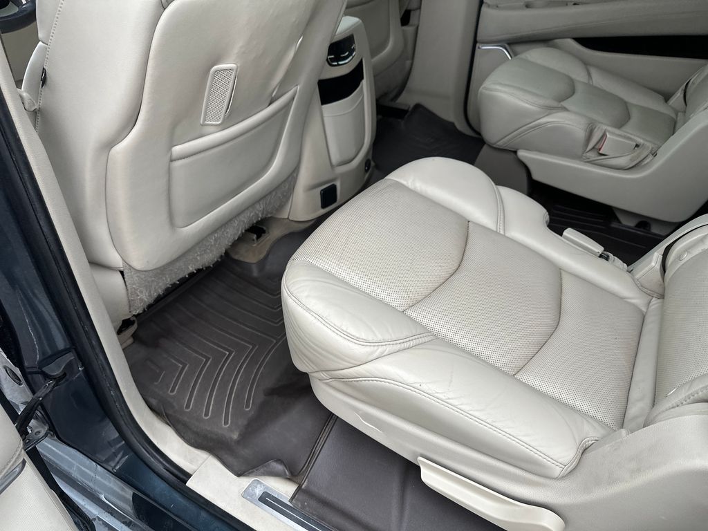 Used Car 2020 Cadillac Escalade Esv  Luxury For Sale Under $25,000 In Austin, Texas
