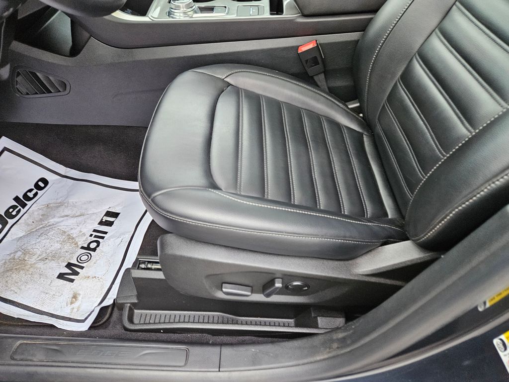Used 2023 Ford Edge SUV