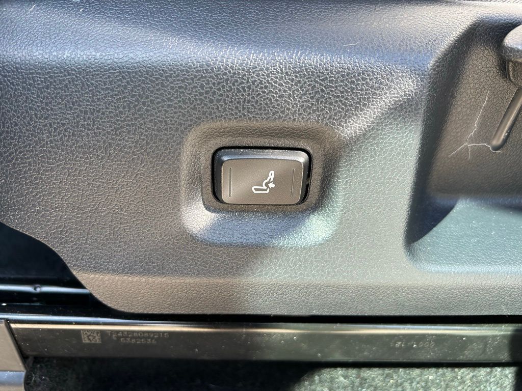 Thumbnail: 2024 Toyota Tacoma - 16