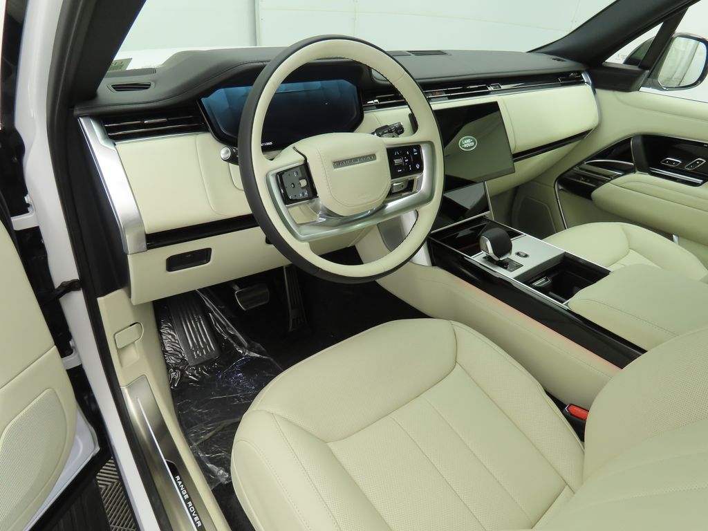 Thumbnail: 2025 Land Rover Range Rover - 9