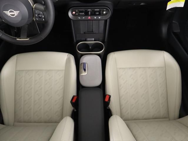 Thumbnail: 2026 MINI Cooper - 22