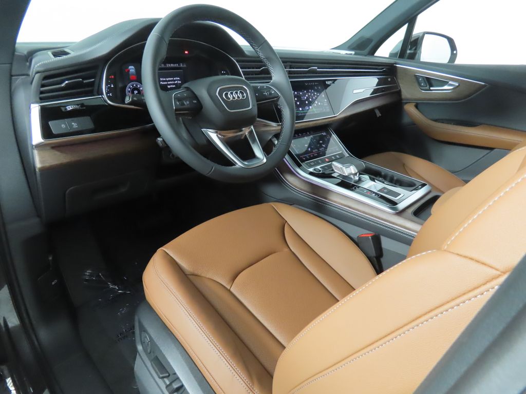Thumbnail: 2026 Audi Q7 - 27