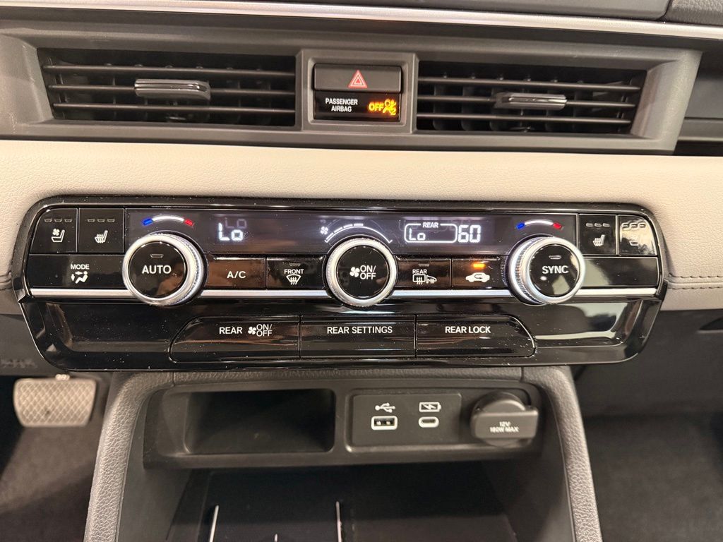 Thumbnail: 2023 Honda Pilot - 18