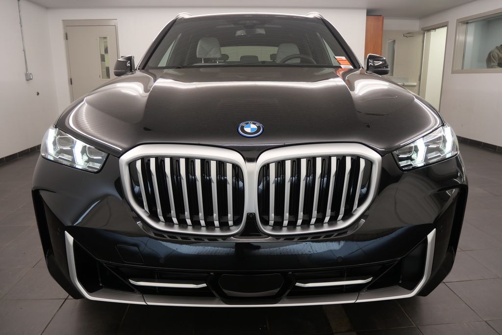 2025 BMW X5 xDrive50e 9