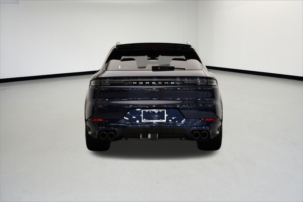 Thumbnail: 2026 Porsche Cayenne - 6