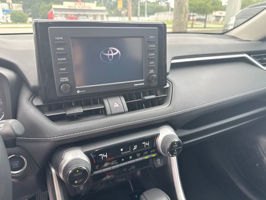 2022 White Toyota RAV4 XLE FWD SUV