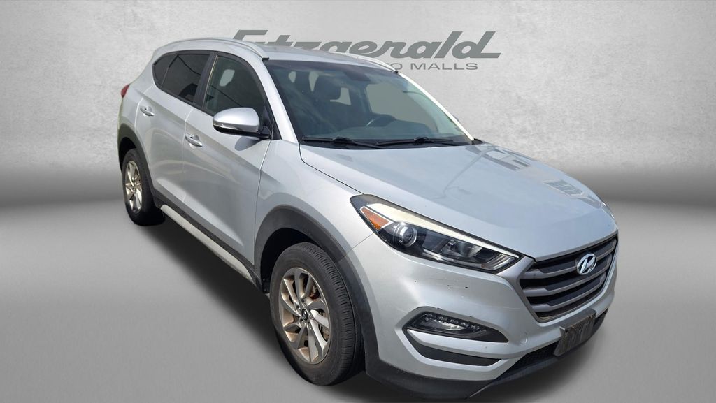 2018 Hyundai Tucson Plata (Molten Silver) SUV/Crossover Tracción en las cuatro ruedas 6 velocidades Automática