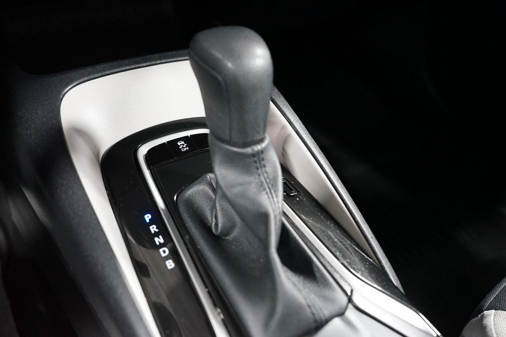 Thumbnail: 2025 Toyota Corolla - 21