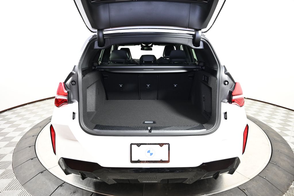 Thumbnail: 2026 BMW X3 - 10