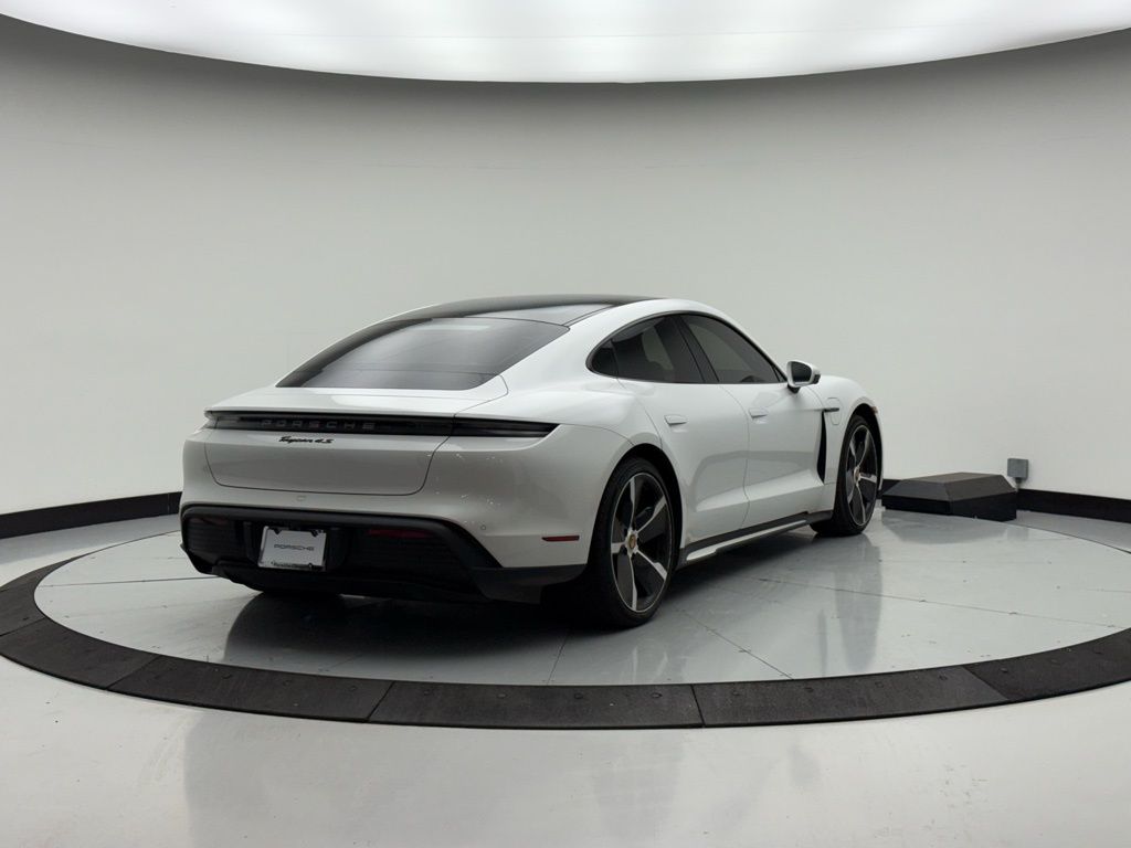 Thumbnail: 2024 Porsche Taycan - 7