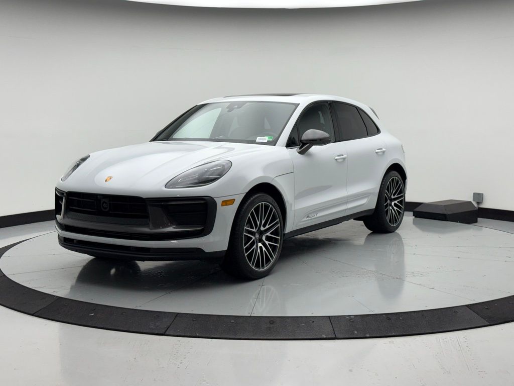 Thumbnail: 2026 Porsche Macan - 1