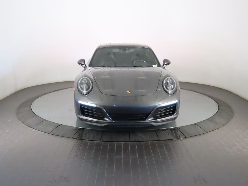 Thumbnail: 2017 Porsche 911 - 10