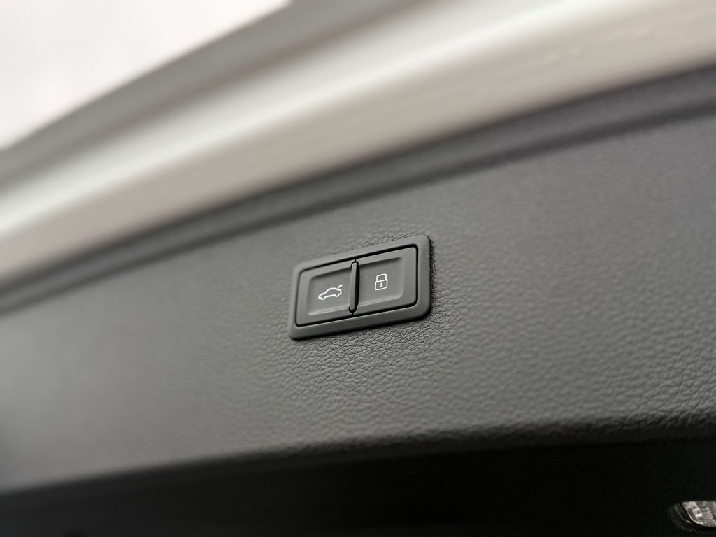 Thumbnail: 2023 Audi Q5 - 19