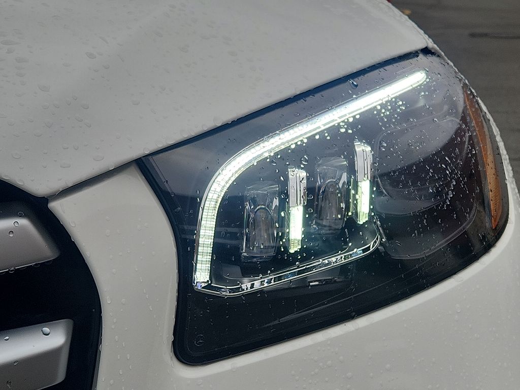 Thumbnail: 2025 Mercedes-Benz GLS - 9