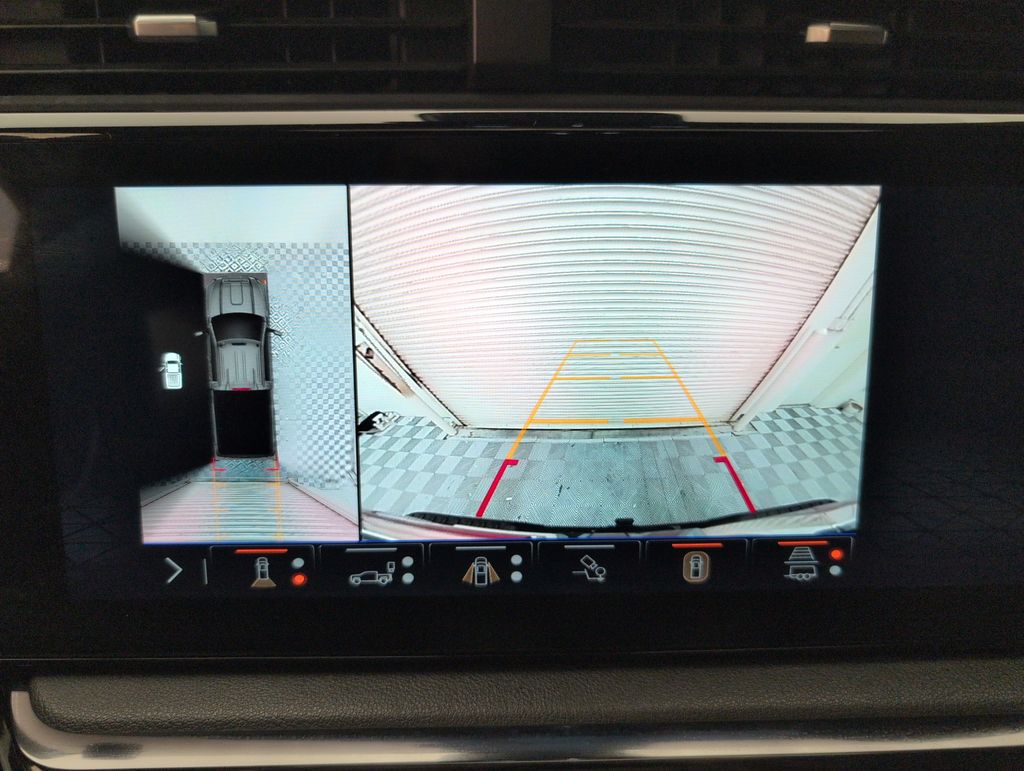 Used 2024 Black GMC AT4 image 29