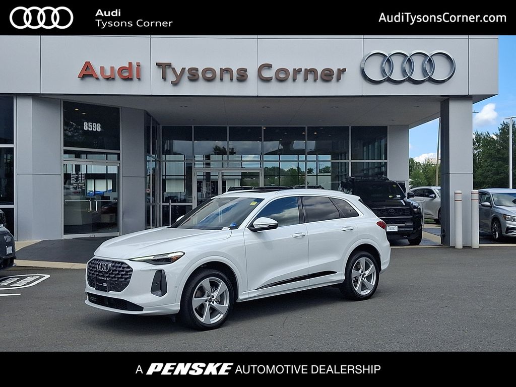 Thumbnail: 2025 Audi Q5 - 1
