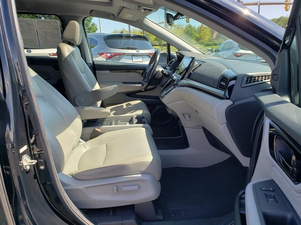 Used 2018 Honda Odyssey Van