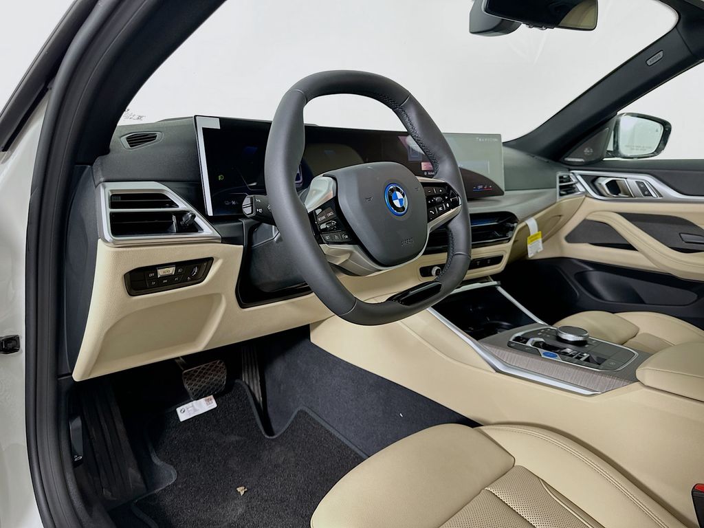 2025 BMW i4 eDrive40 9