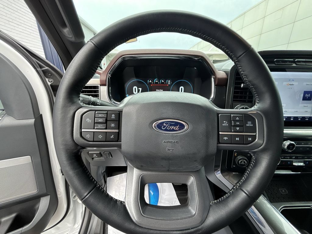 Used 2023 Oxford White Ford Lariat image 11