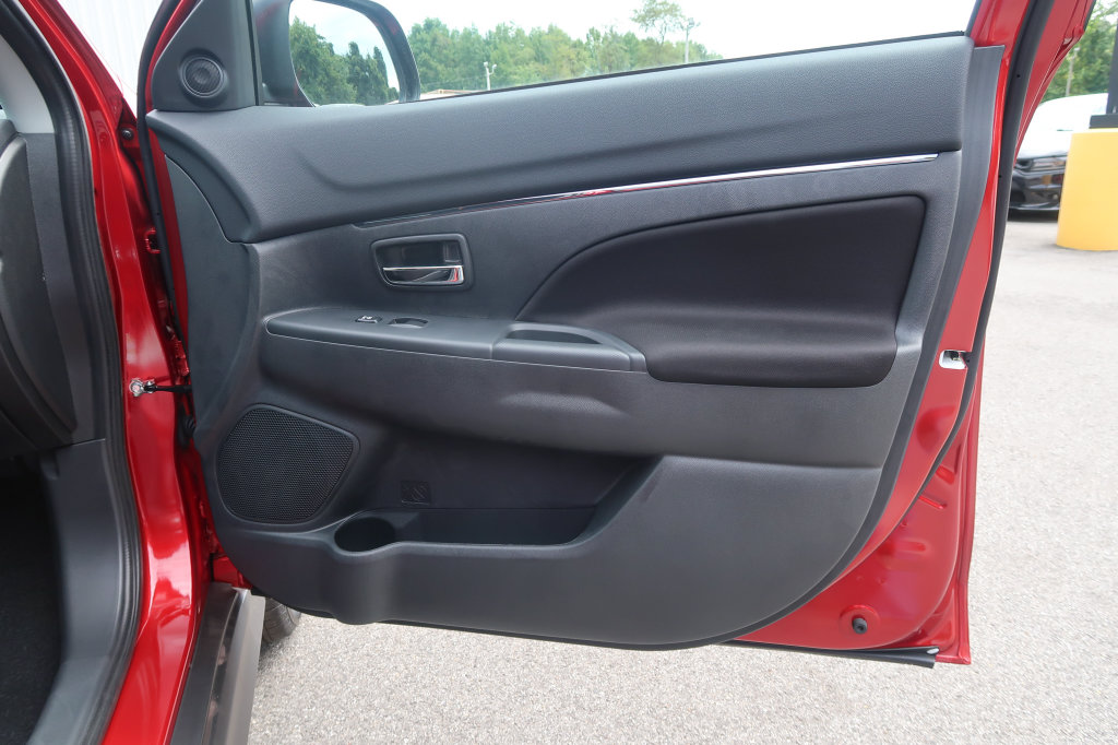 2027 Mitsubishi Outlander Sport ES