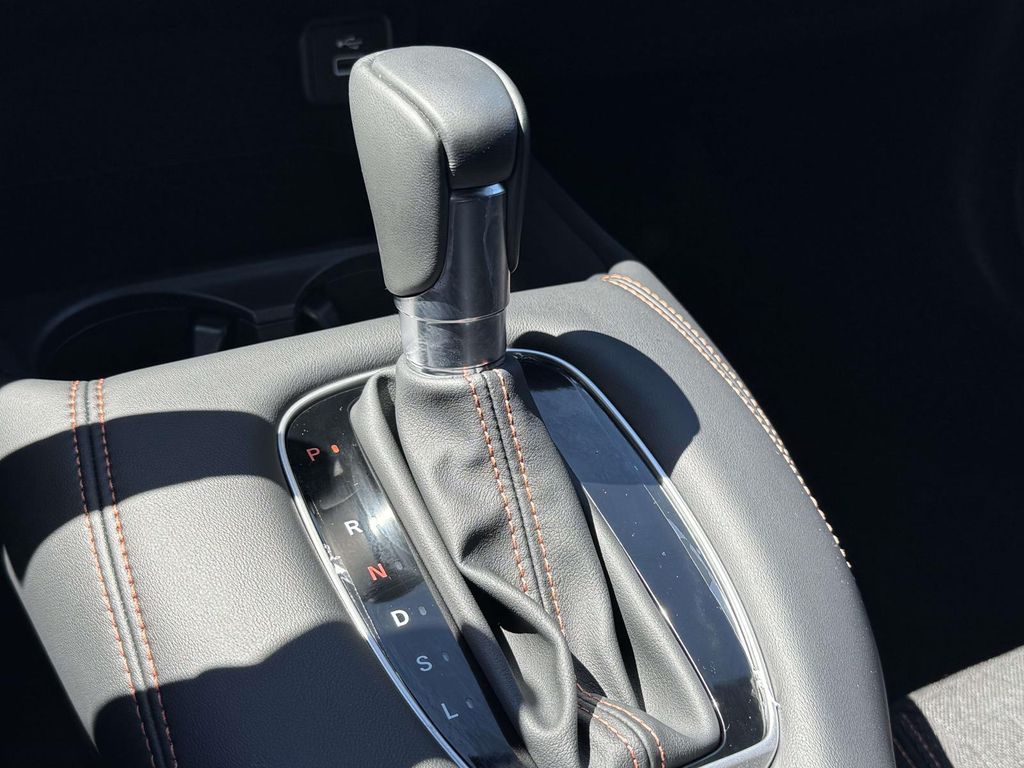 Used 2025 Honda HR-V SUV