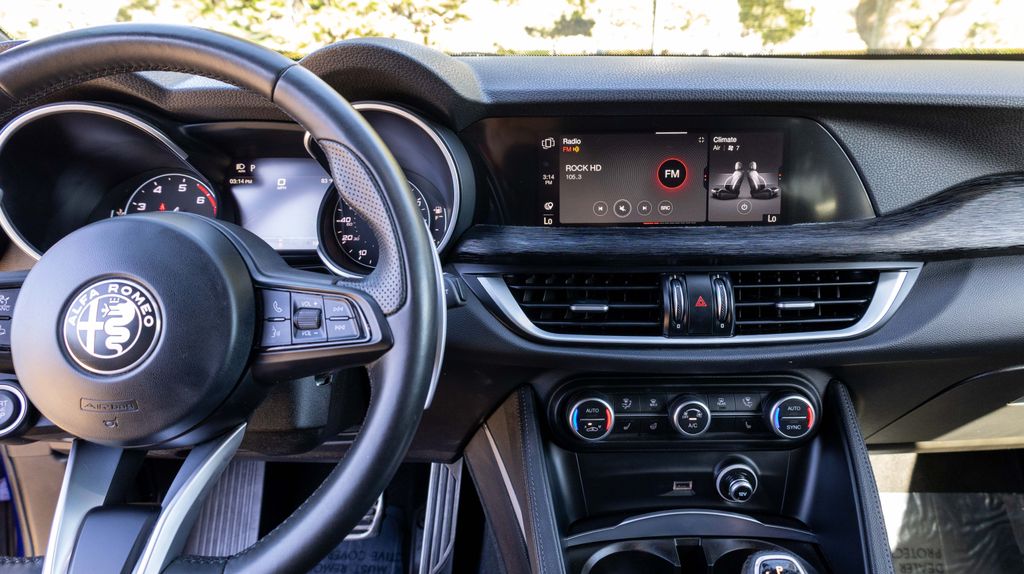 Used 2022 Alfa Romeo Stelvio Sprint 4D Sport Utility