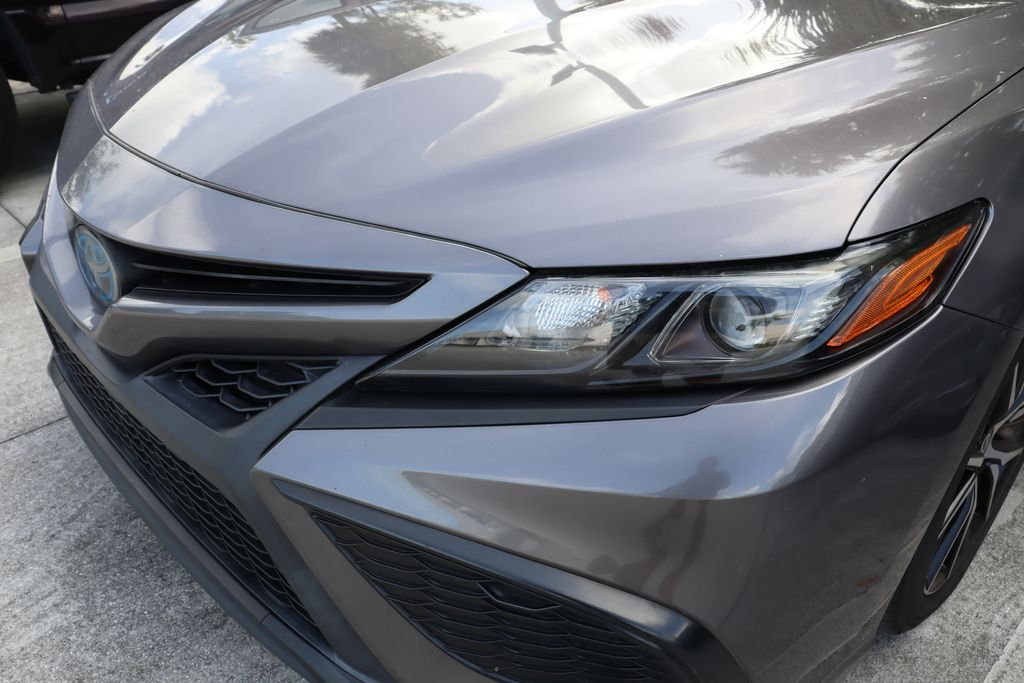 Thumbnail: 2021 Toyota Camry - 3