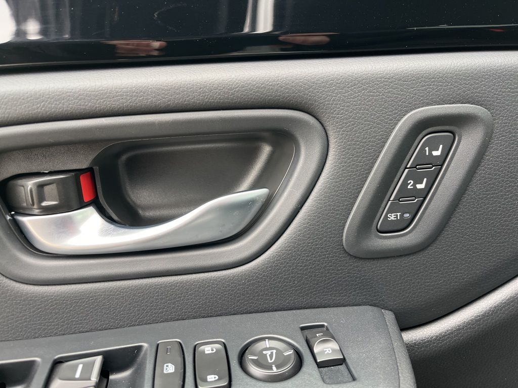 Thumbnail: 2025 Honda Pilot - 6