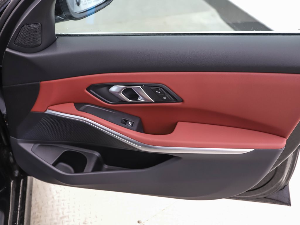 Thumbnail: 2026 BMW 3 Series - 28