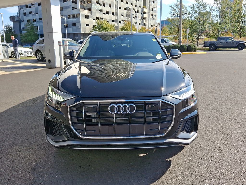 2023 Audi Q8 Premium Plus 2