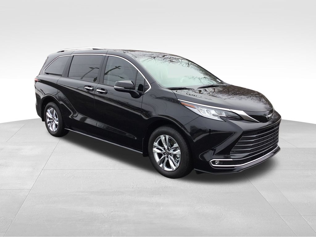 Thumbnail: 2026 Toyota Sienna - 7