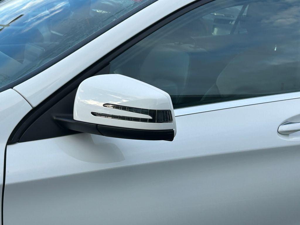 Thumbnail: 2020 Mercedes-Benz GLA - 10