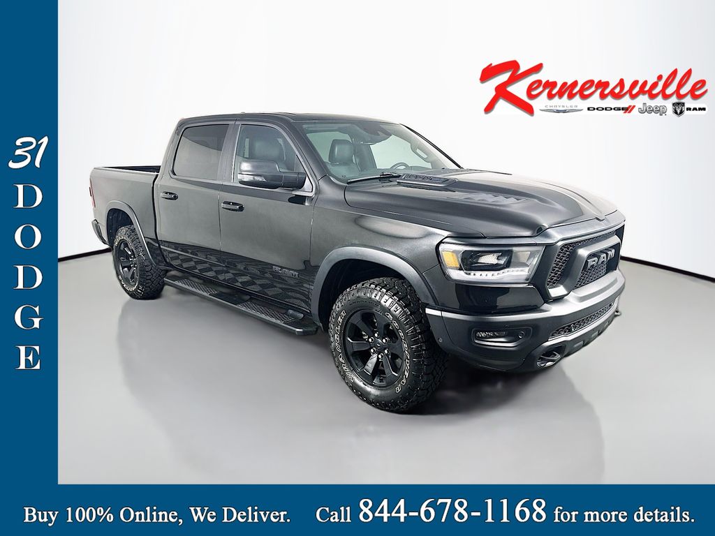 2024 RAM 1500 Rebel Crew Cab 4WD Negro (Diamond Black Crystal Pearlcoat) Camioneta Todo terreno 8 velocidades Automática