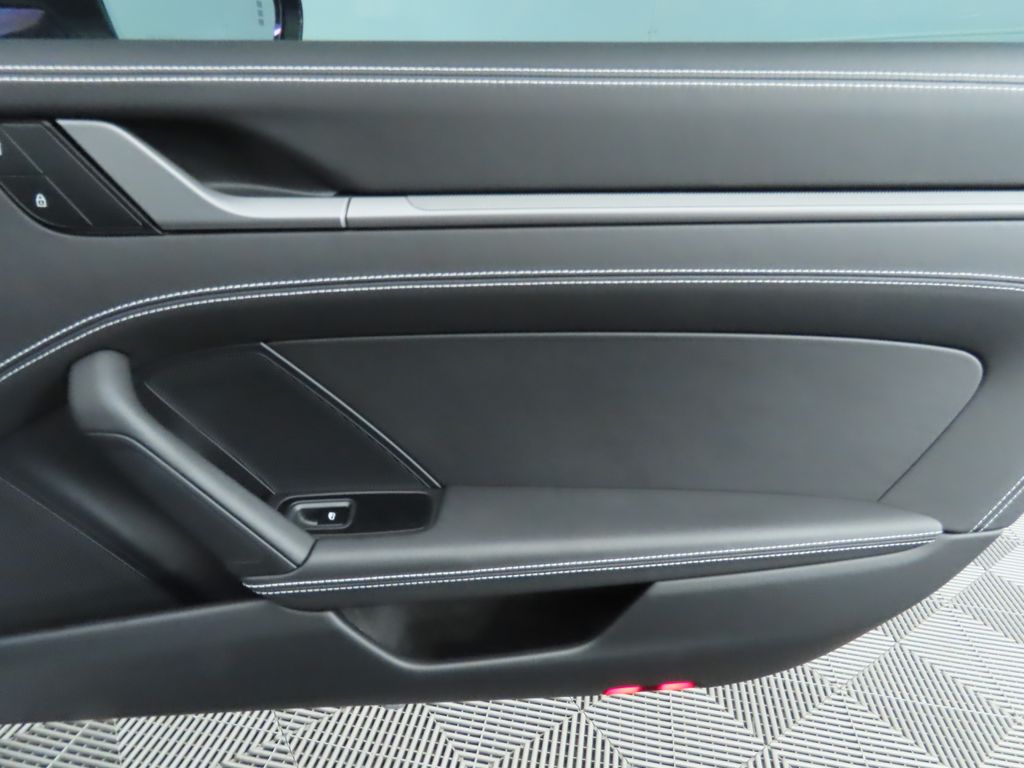 Thumbnail: 2024 Porsche 911 - 28
