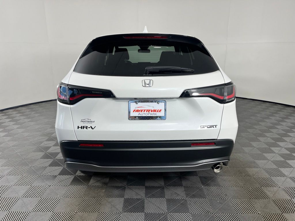 Thumbnail: 2027 Honda HR-V - 4