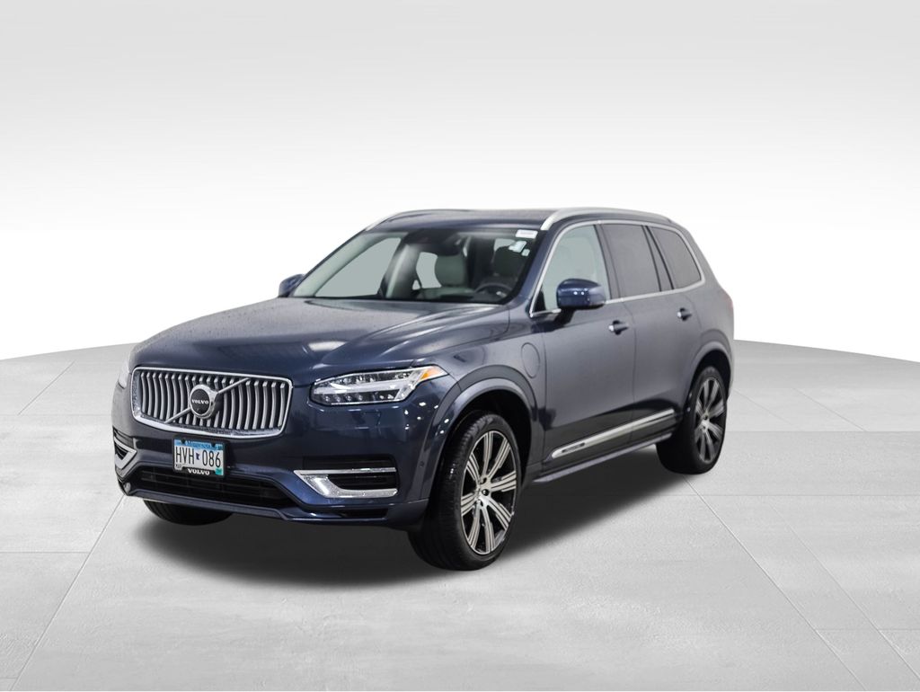 2022 Volvo XC90 T8 Inscription -
                Bloomington, MN