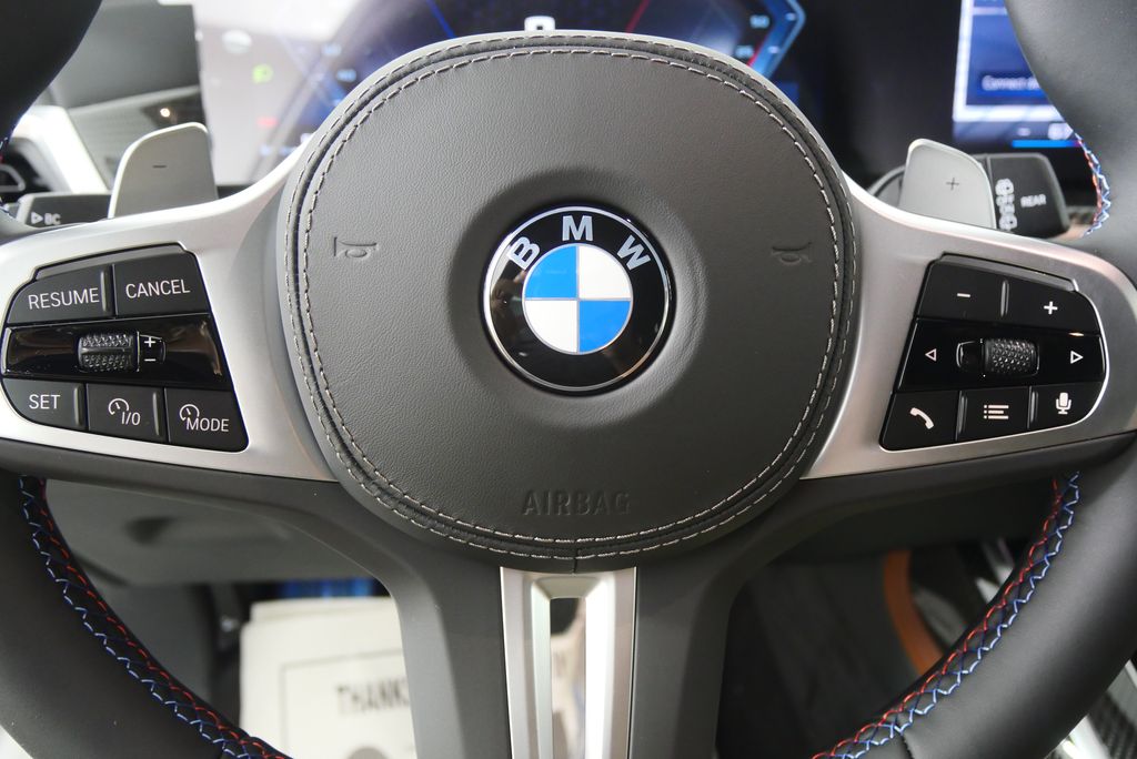 2026 BMW X7 M60i 17
