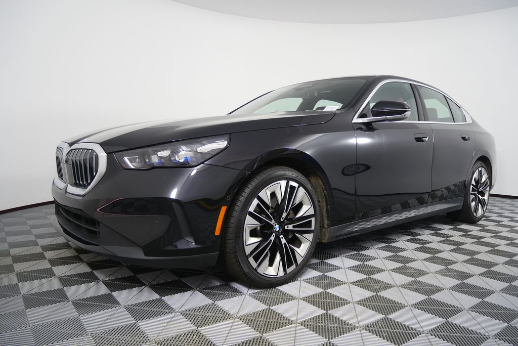 2024 BMW 5 Series 530i 8