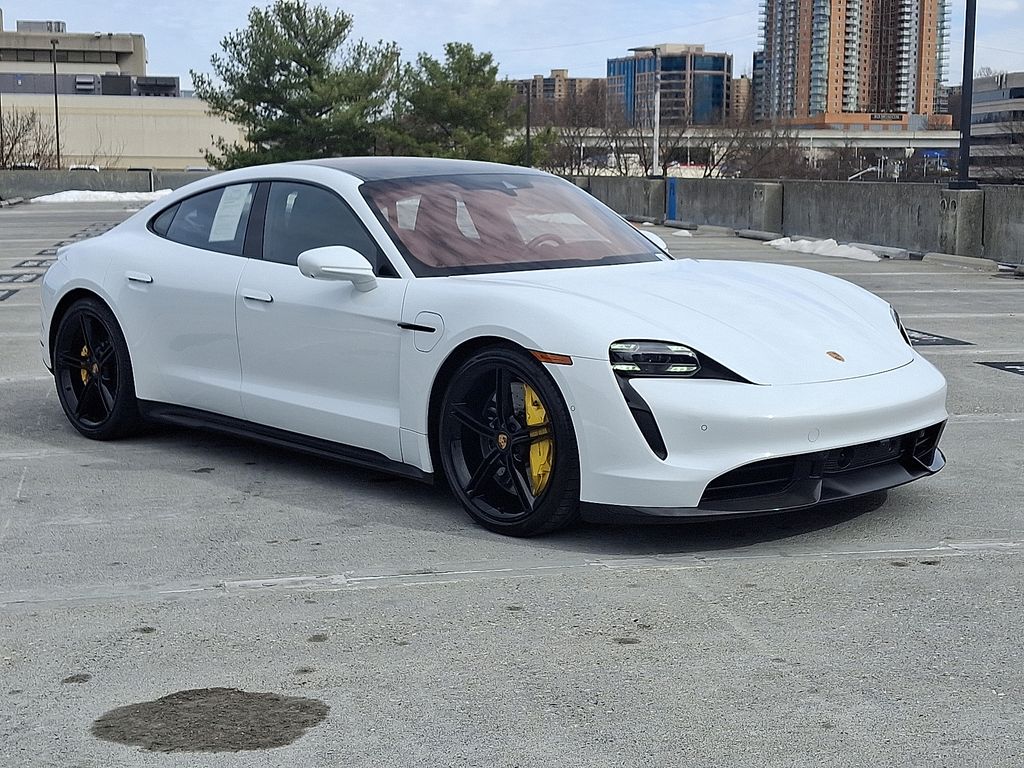 Thumbnail: 2022 Porsche Taycan - 7