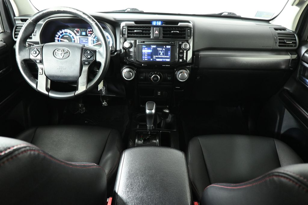 Thumbnail: 2016 Toyota 4Runner - 4