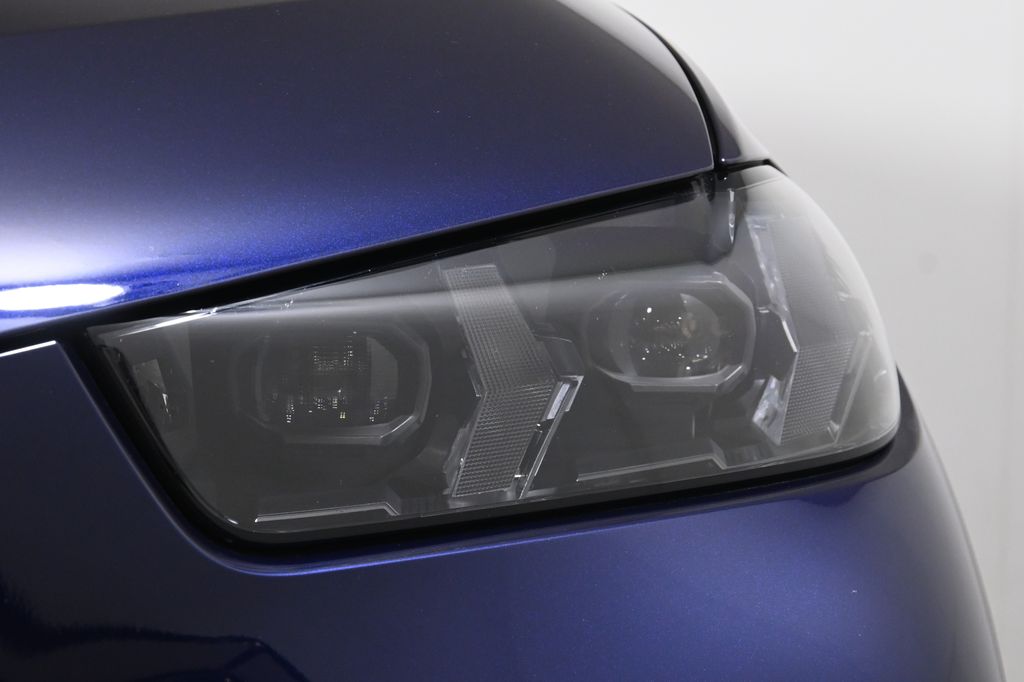 Thumbnail: 2026 BMW X5 - 11