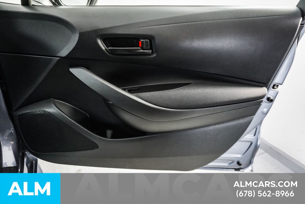 Used 2025  Toyota LE image 37