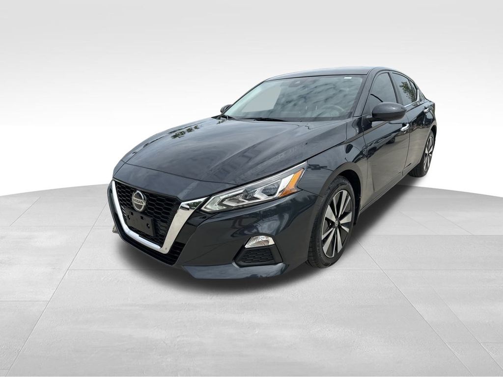 2022 Storm Blue Metallic Nissan Altima 2.5 SV FWD Sedan