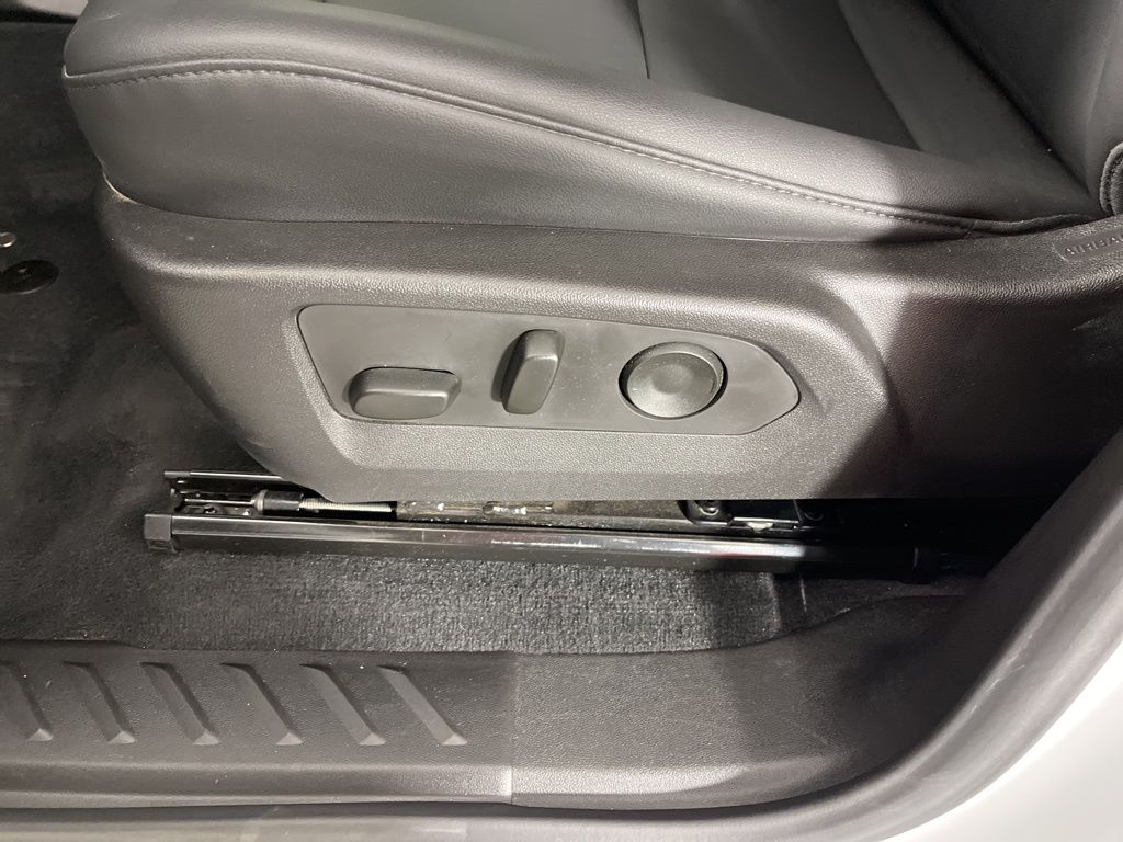 Thumbnail: 2025 Chevrolet Colorado - 21