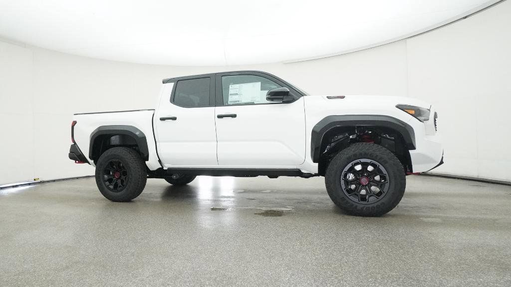 Thumbnail: 2025 Toyota Tacoma - 15